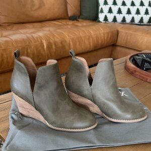 Report Olive Ankle Booties with Wedge Heel